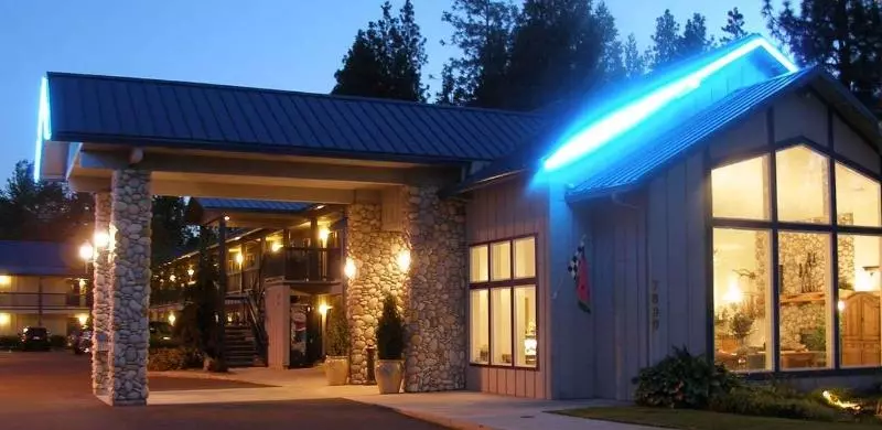 فندق Edgewater Inn Shady Cove