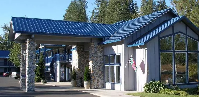 فندق Edgewater Inn Shady Cove