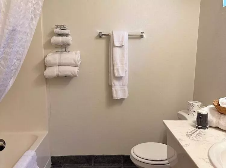 فندق Edgewater Inn Shady Cove