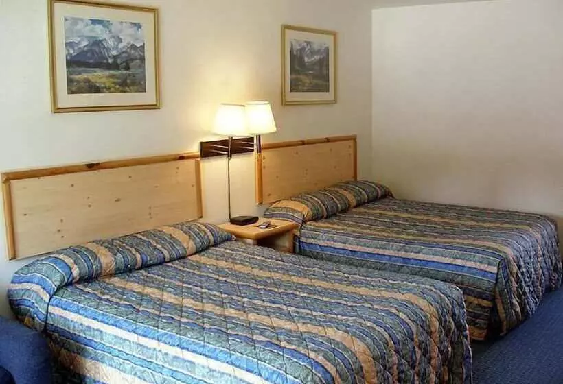 فندق Edgewater Inn Shady Cove