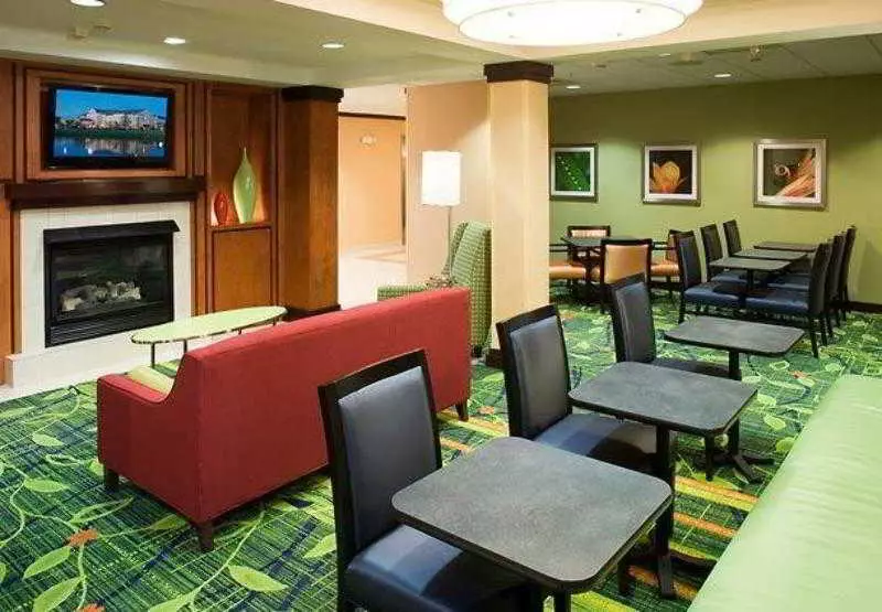 בית מלון כפרי Fairfield Inn & Suites By Marriott Rogers
