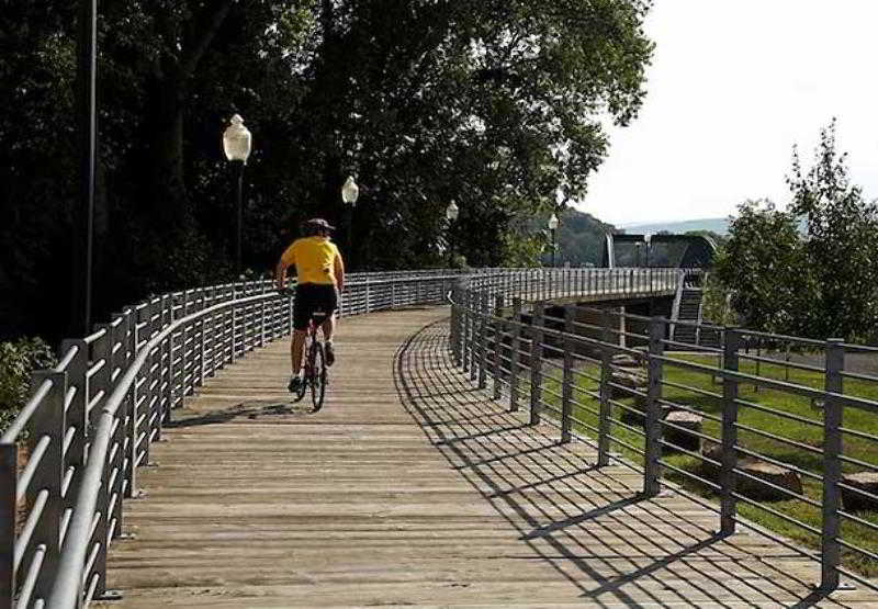 ホテル Fairfield Inn & Suites By Marriott Cumberland