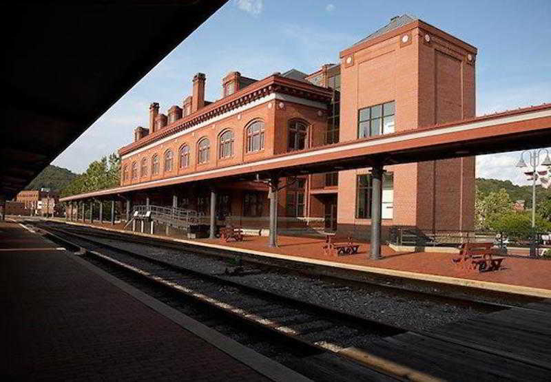 ホテル Fairfield Inn & Suites By Marriott Cumberland