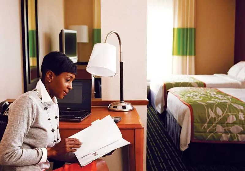 Отель Fairfield Inn & Suites By Marriott Texarkana