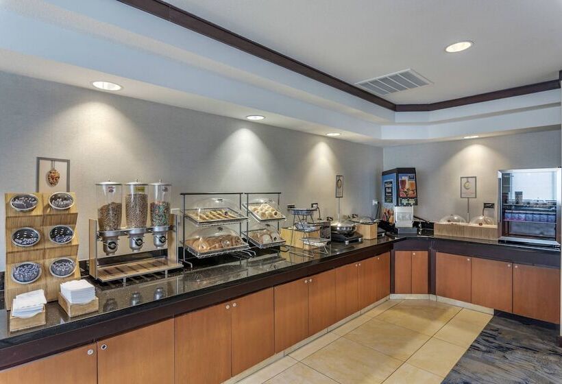 Отель Fairfield Inn & Suites By Marriott Texarkana