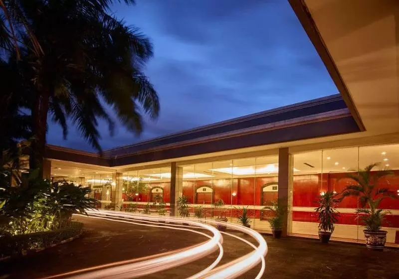 Istana Nelayan Hotel & Convention Powered By Archipelago