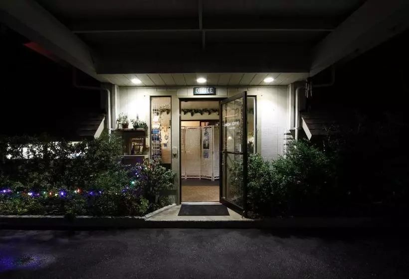 호텔 Monterey Fireside Lodge