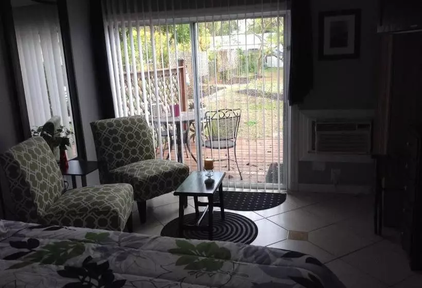 ホテル Paradise Cove at Lemon Bay