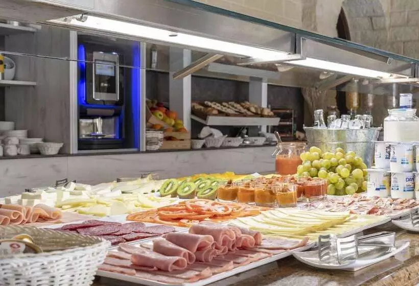 Hotelli Plaza Del Castillo