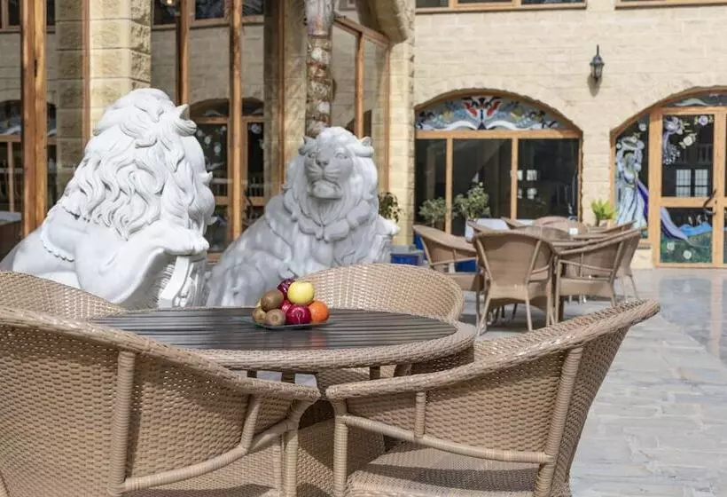 Hotelli Plaza Del Castillo