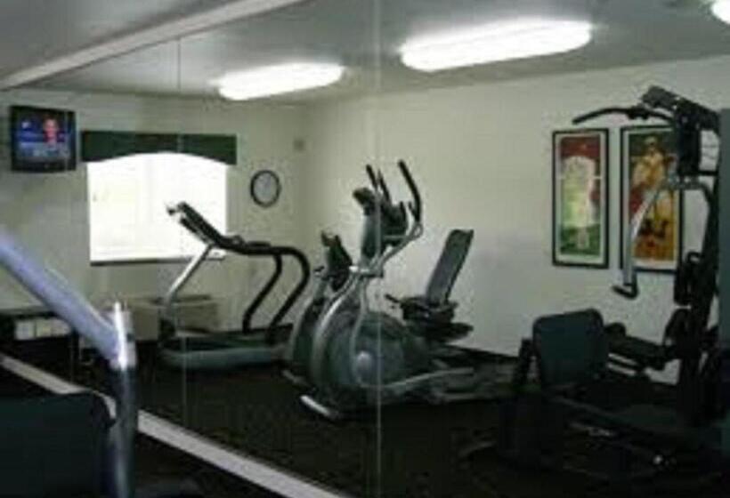 ホテル Travelodge By Wyndham Low Moor Near Covington