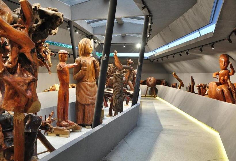 בית מלון כפרי Inan Kardesler