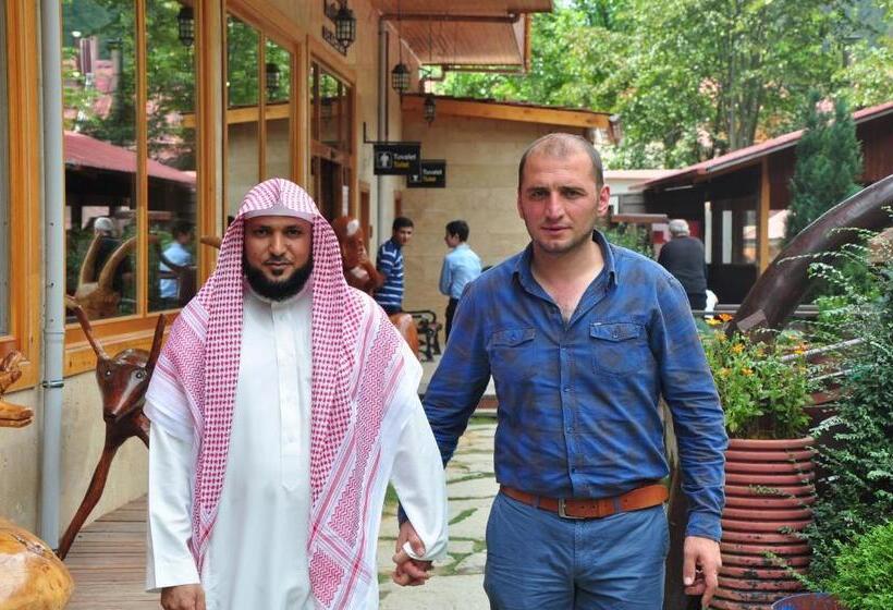 בית מלון כפרי Inan Kardesler