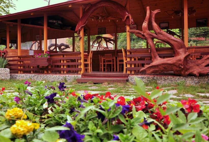 בית מלון כפרי Inan Kardesler