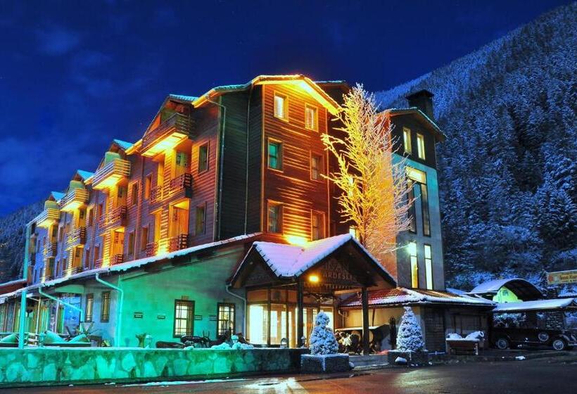 בית מלון כפרי Inan Kardesler