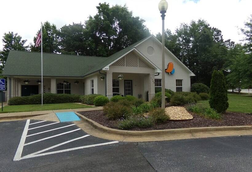 Intown Suites Extended Stay Auburn Al