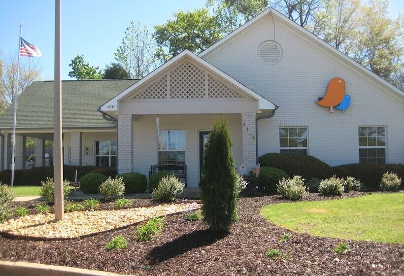 Intown Suites Extended Stay Auburn Al