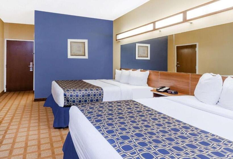 Microtel Inn & Suites