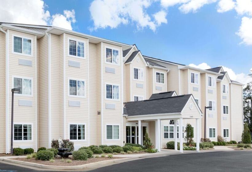 Microtel Inn & Suites By Wyndham Ozark