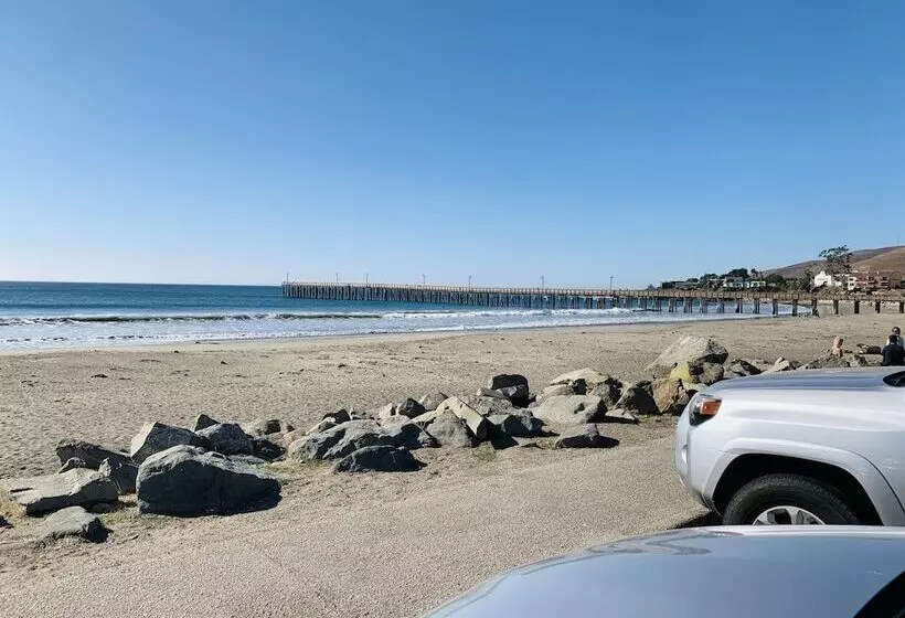 モーテル Central Coast Inn Cayucos
