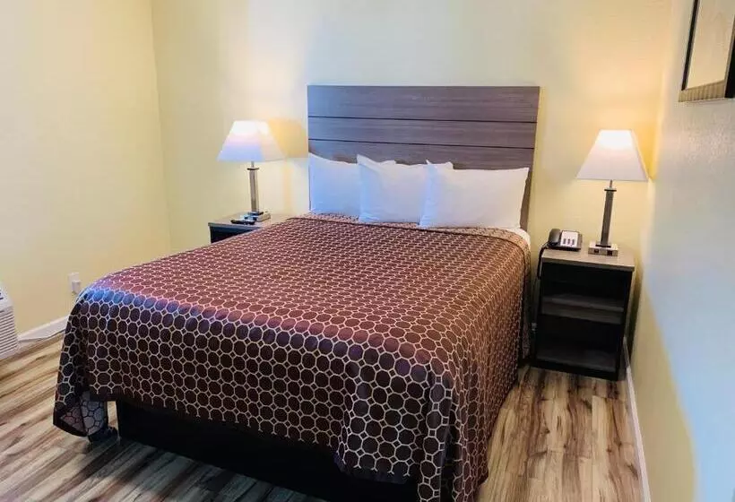 モーテル Central Coast Inn Cayucos