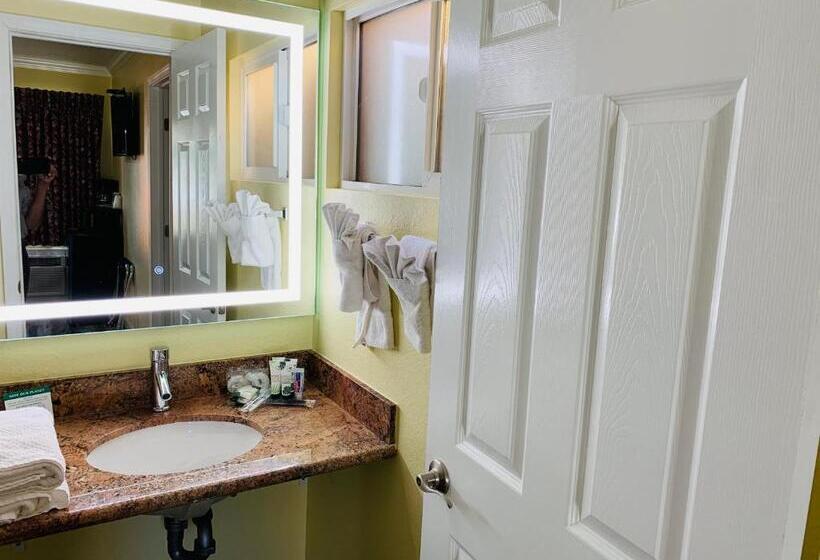 모텔 Central Coast Inn  Cayucos