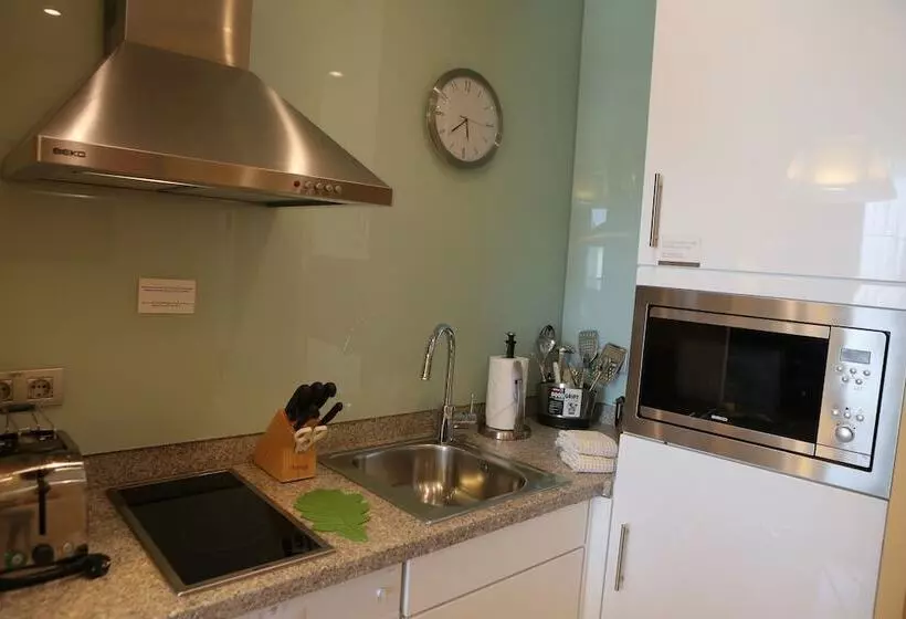 Staybridge Suites Beirut, An Ihg