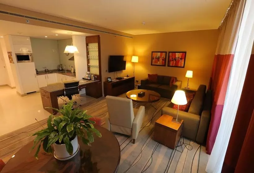 Staybridge Suites Beirut, An Ihg