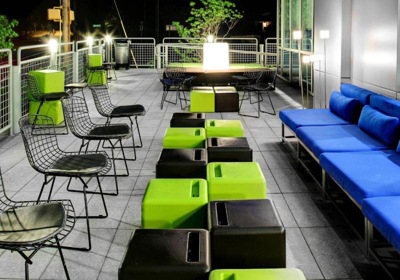 בית מלון כפרי Aloft Chapel Hill