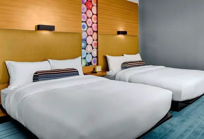 Отель Aloft Chapel Hill