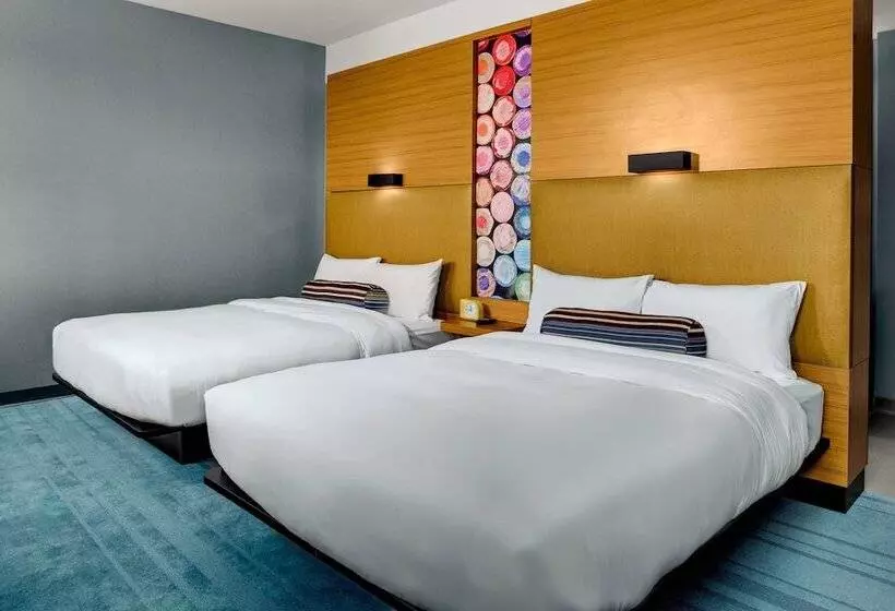 Отель Aloft Chapel Hill