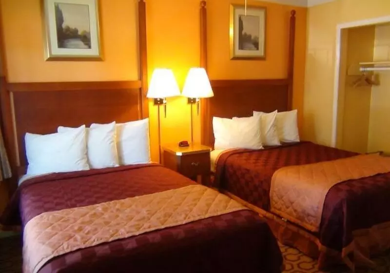 Hotelli Alpine Inn & Spa