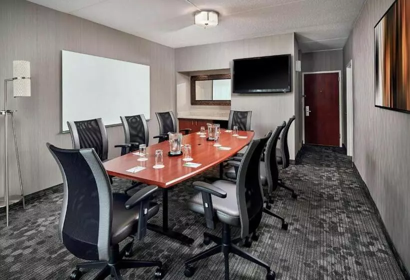 호텔 Courtyard By Marriott Baltimore Bwi Airport