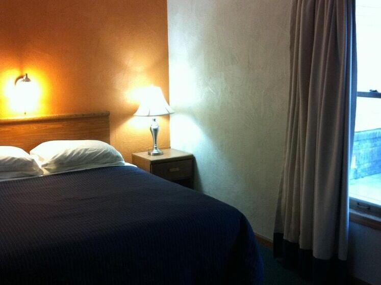 酒店 East Street Inn & Suites