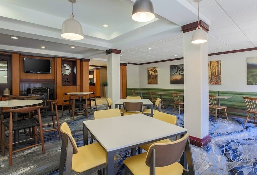 בית מלון כפרי Fairfield Inn & Suites By Marriott Mahwah