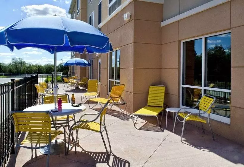 Hotel Fairfield Inn & Suites By Marriott Watertown Thousand Islands