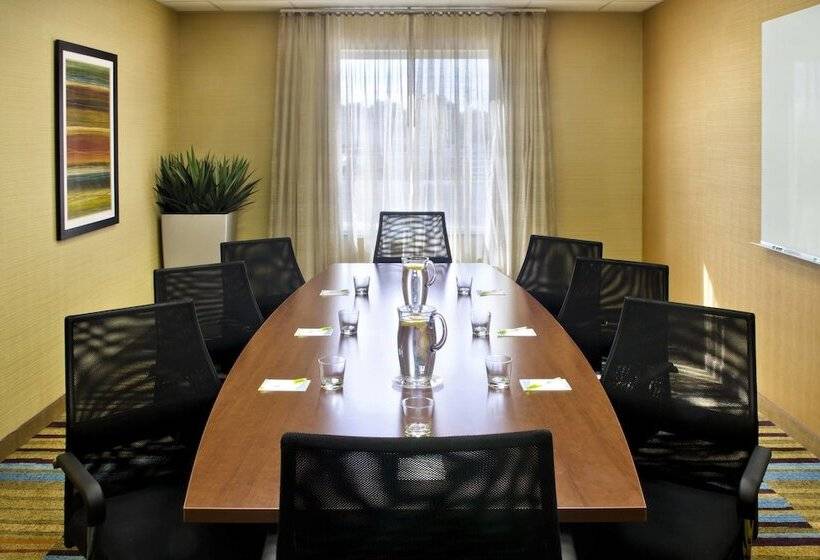 فندق Fairfield Inn & Suites By Marriott Watertown Thousand Islands