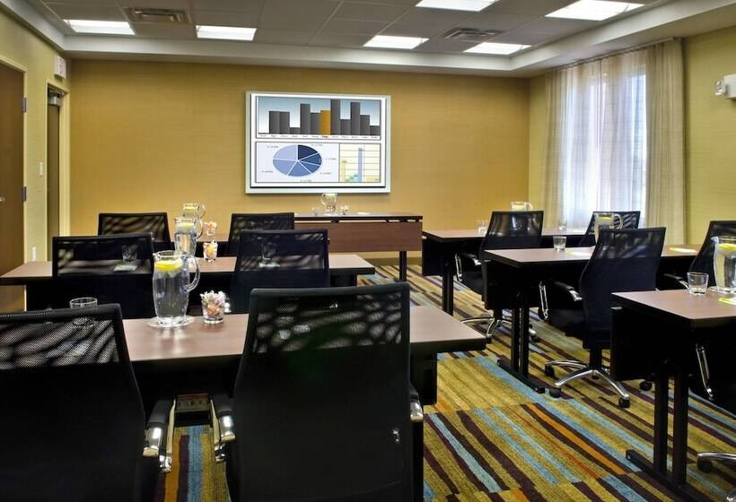 فندق Fairfield Inn & Suites By Marriott Watertown Thousand Islands