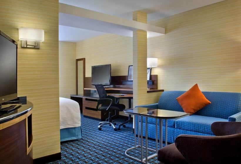 فندق Fairfield Inn & Suites By Marriott Watertown Thousand Islands