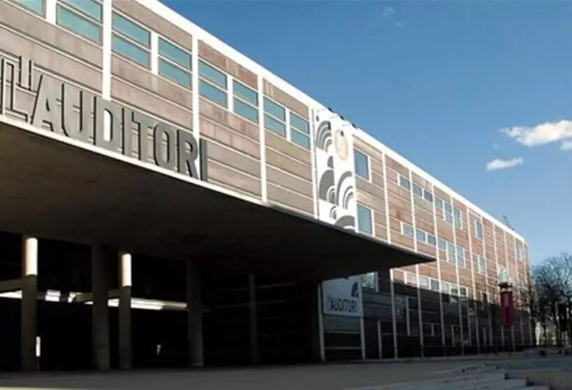 Отель Green House