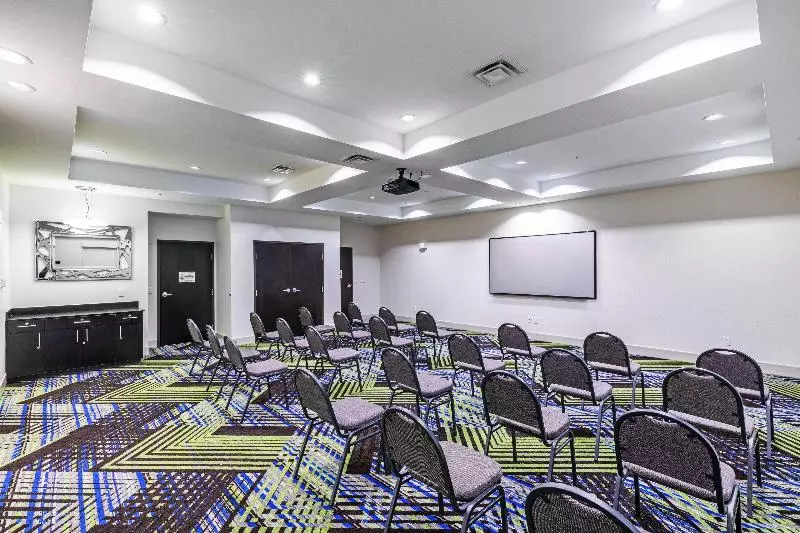 Hotel Holiday Inn Express & Suites Austin Nw   Lakeway By Ihg