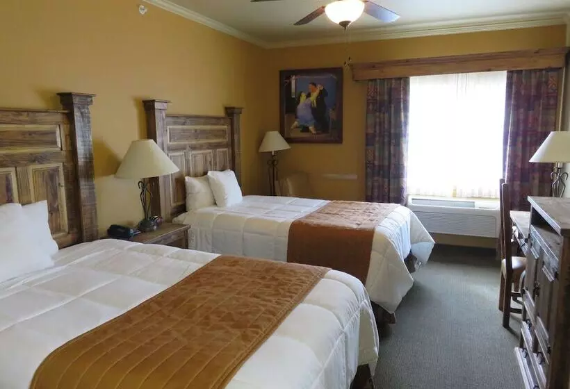 酒店 La Hacienda Inn