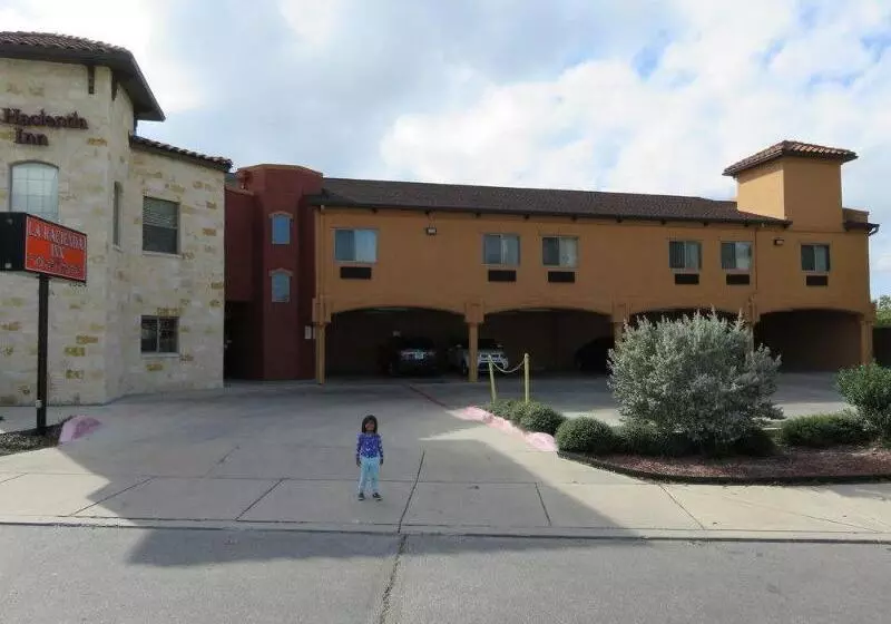 酒店 La Hacienda Inn