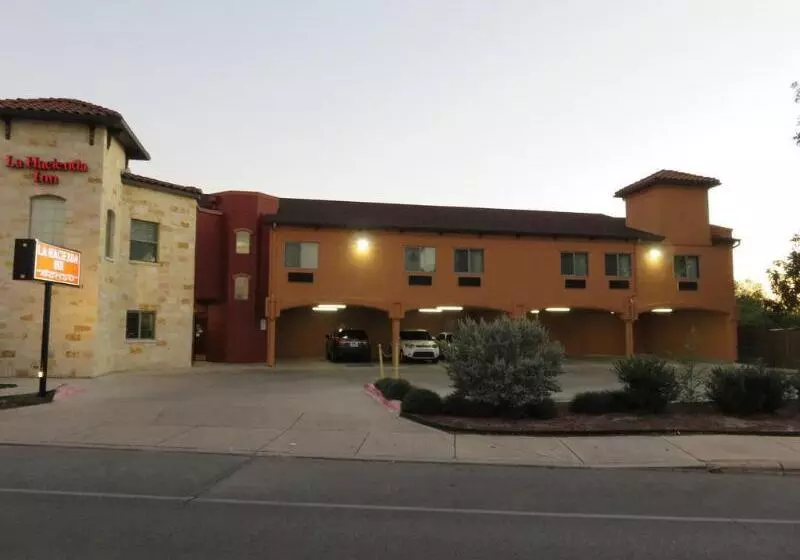 酒店 La Hacienda Inn