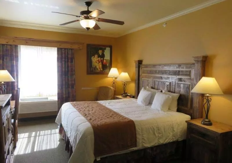 酒店 La Hacienda Inn