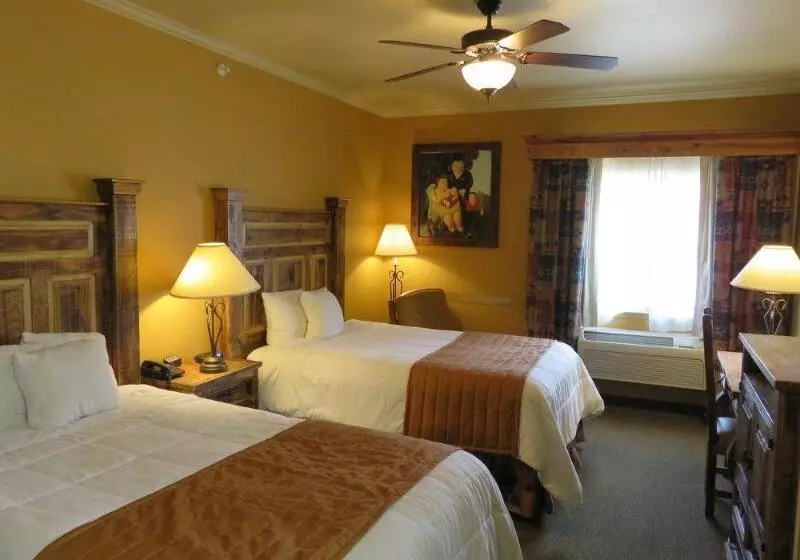 호텔 La Hacienda Inn