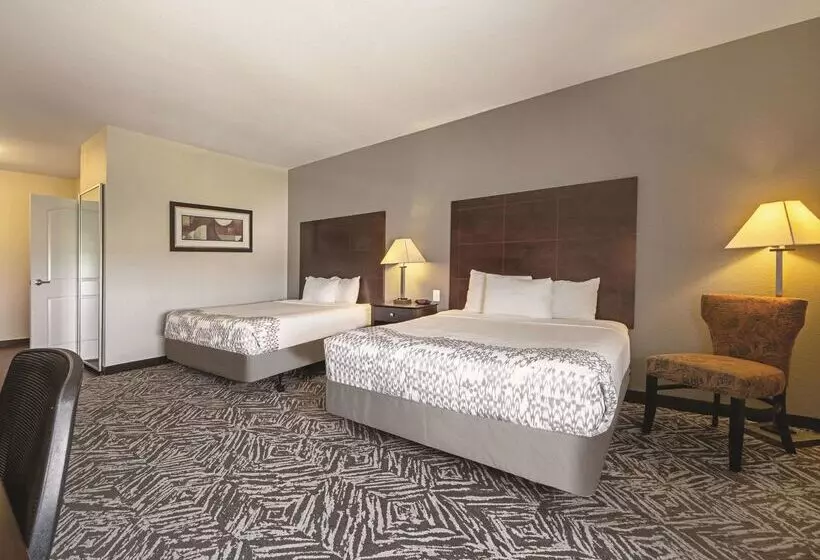 هتل La Quinta By Wyndham Mckinney