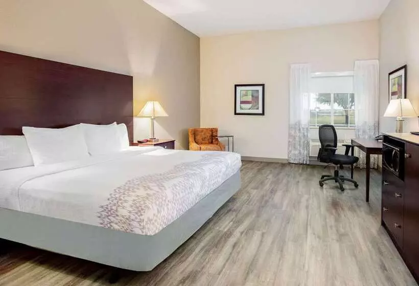 هتل La Quinta By Wyndham Mckinney