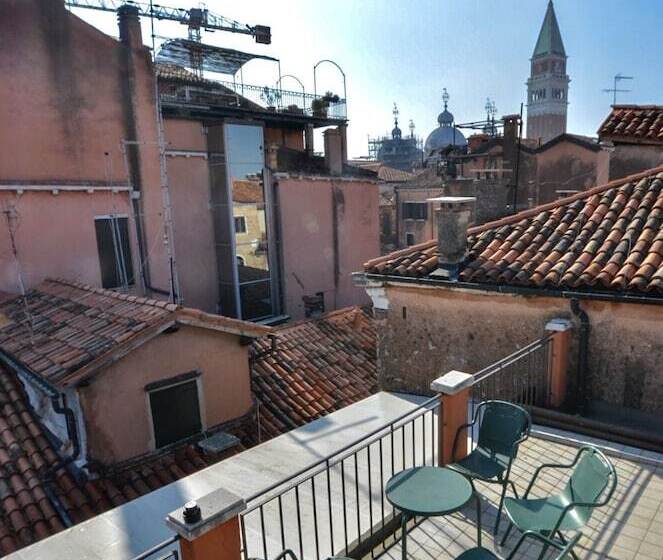 هتل Locanda Silva