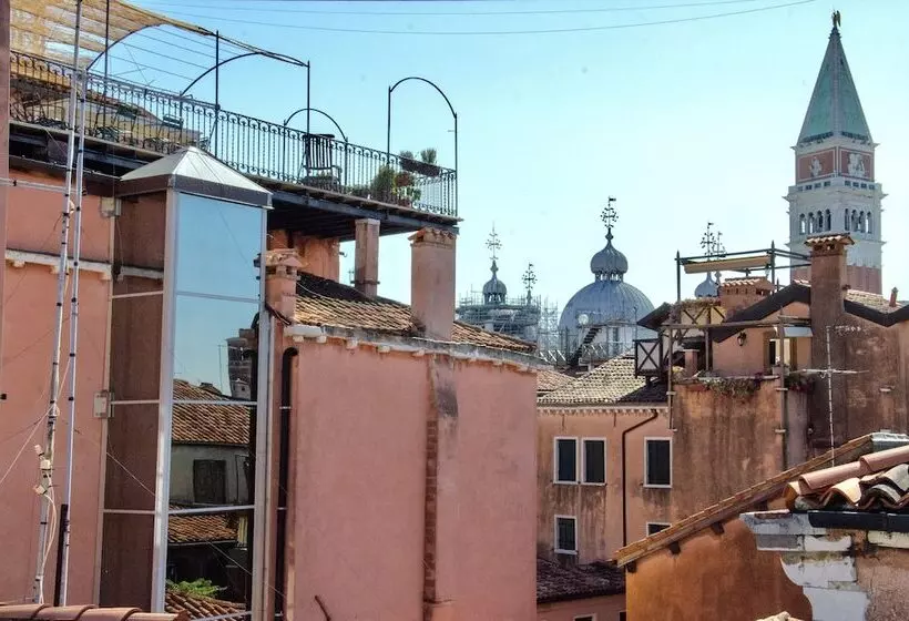 هتل Locanda Silva